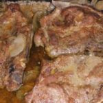 Месото само пада от кокала при тези свински пържоли в ракия (хит рецепта) 61 6