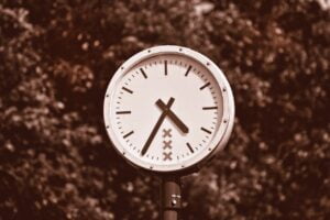 clock 3410034 1280
