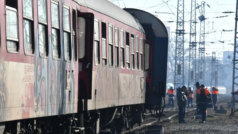 Ужас на столичната Централна гара СНИМКИ 3 1673000773 vlak