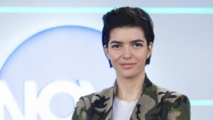 Е, това не го очаквахме: Ива Софиянска хукна из столицата по хавлия - буквално! 26 960x540