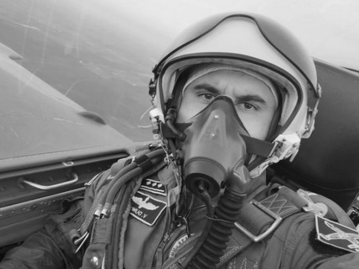 Последно сбогом! Погребват лейтенант Дункин само ден след деня, в който трябваше да се ожени 3 venczislav dunkin