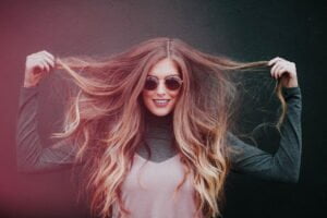 woman 2593366 1280