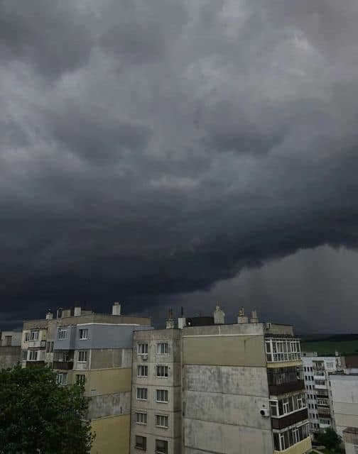 Халата нахлува с 100 км в час, идва.. 4 541978690 830378566228858 4432903825216351119 n