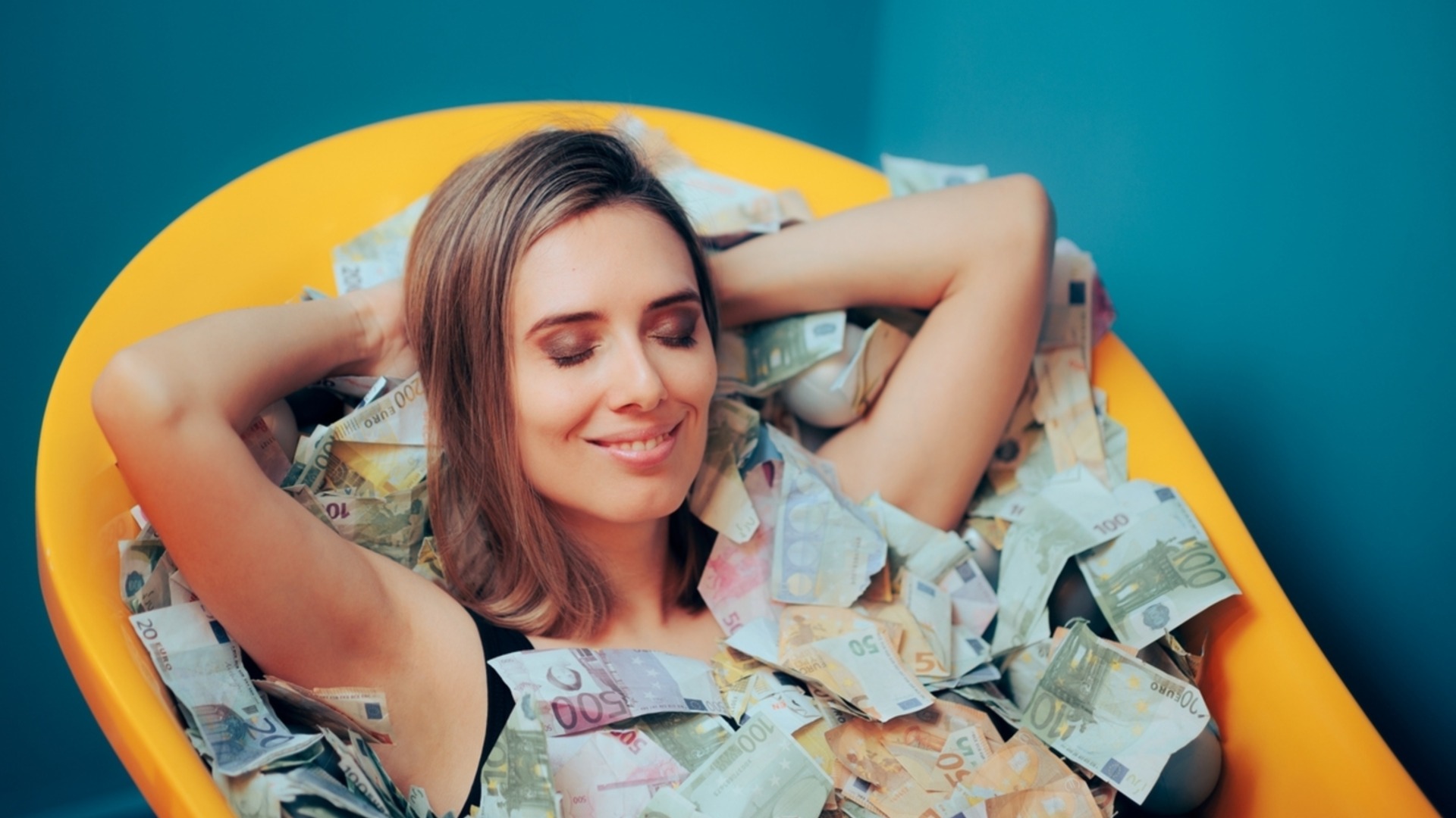 Във вторник: Парите са в кърпа вързани за Дева, Риби + още 2 зодии 3