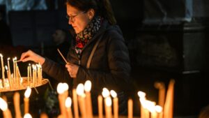 Църковен празник на 20 януари: НЕ носете дрехи в този цвят, за да не си навлечете беди 32 53d376f1d6ca8a13aaa2141077257e11 2544029 1920x1080