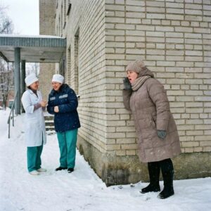 След като се сбогува с умиращия си съпруг, Вера излезе от болницата разтърсена от плач. Но щом долови зад гърба си разговора на две санитарки, лицето ѝ побеля… 😲😲😲 20 615989662 122109212763192605 897
