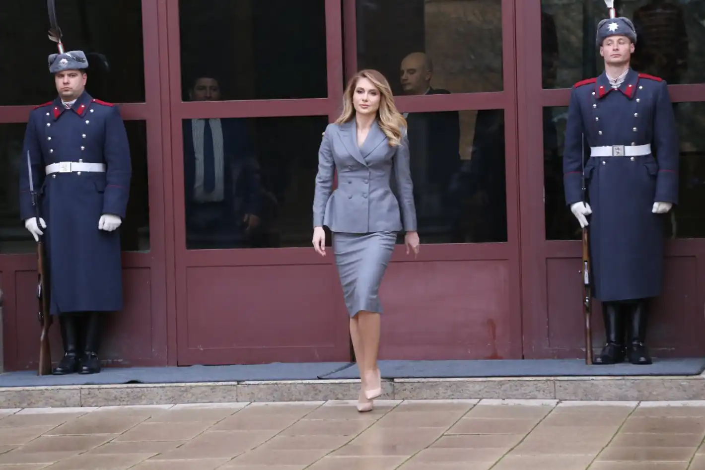Ето коя красавица стана служебен премиер… Вижте повече 👇👇 👇 3 original 2