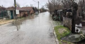 Извънредно! Скъса се дига. Много къщи са под вода 55 3523400819461738020