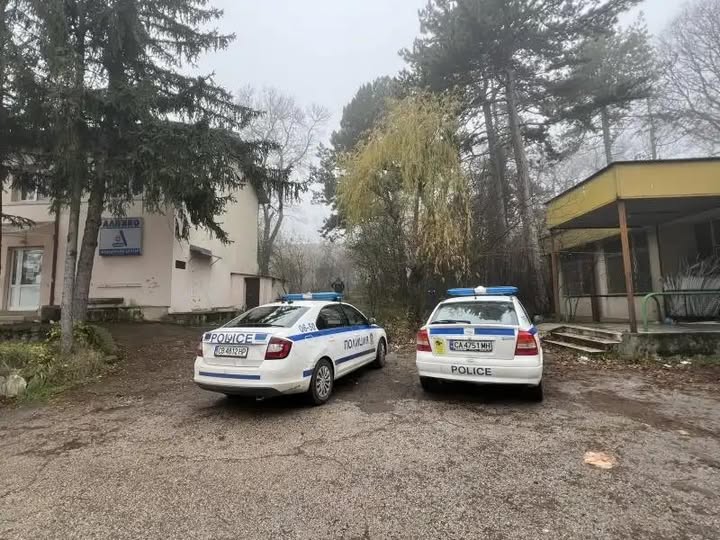 ИЗВЪНРЕДНО: Откриха труп на жена, отцепиха целия район във…Вижте повече..👇👇 3 592886268 909390404994340 633956149017860175 n