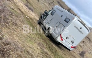 Вижте кемпера отвътре, в който намериха мъртви Ивайло Калушев и двамата младежи, вътре има… Вижте повече.. 👇👇 2 632823375 962297286370318 4035146023782518462 n