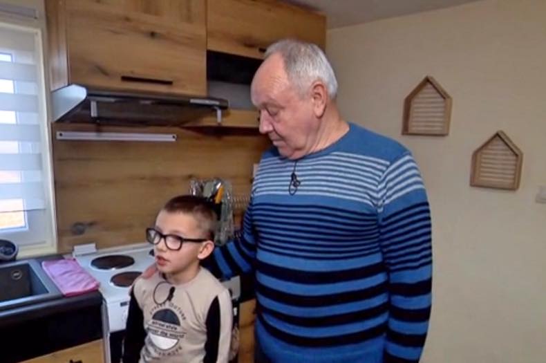 Как живеят 8 годишният Марти и неговия дядо след предаването „Бригада нов дом“? Вижте повече 👇👇 👇 3 656878195 996055772994469 5363451651766975309 n