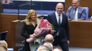 Новата шефка на парламента не е случаен човек! Ето кой е баща й👇👇👇 52 1200x675 40